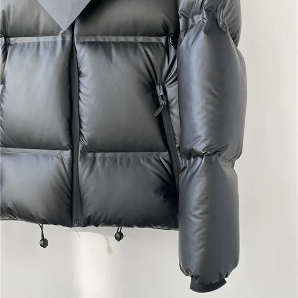 Men's Winter Down Coat Lightweight Hooded Down Jacket Male Bubble Seamless Waterproof Puffer Jacket - Image 5